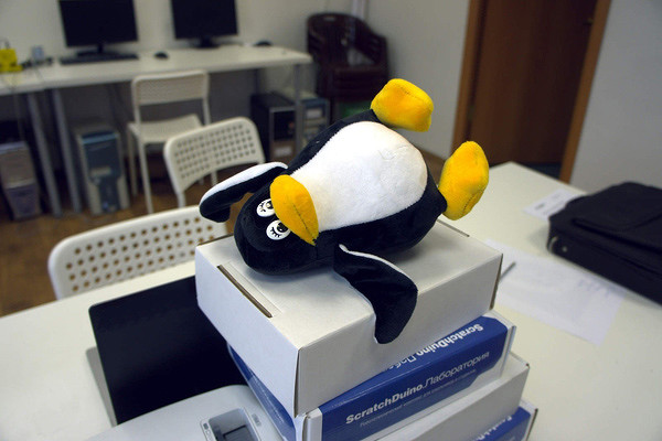 Самый популярный дистрибутив Linux сбежал из России. Прекращена поддержка бизнес-пользователей, включая платных